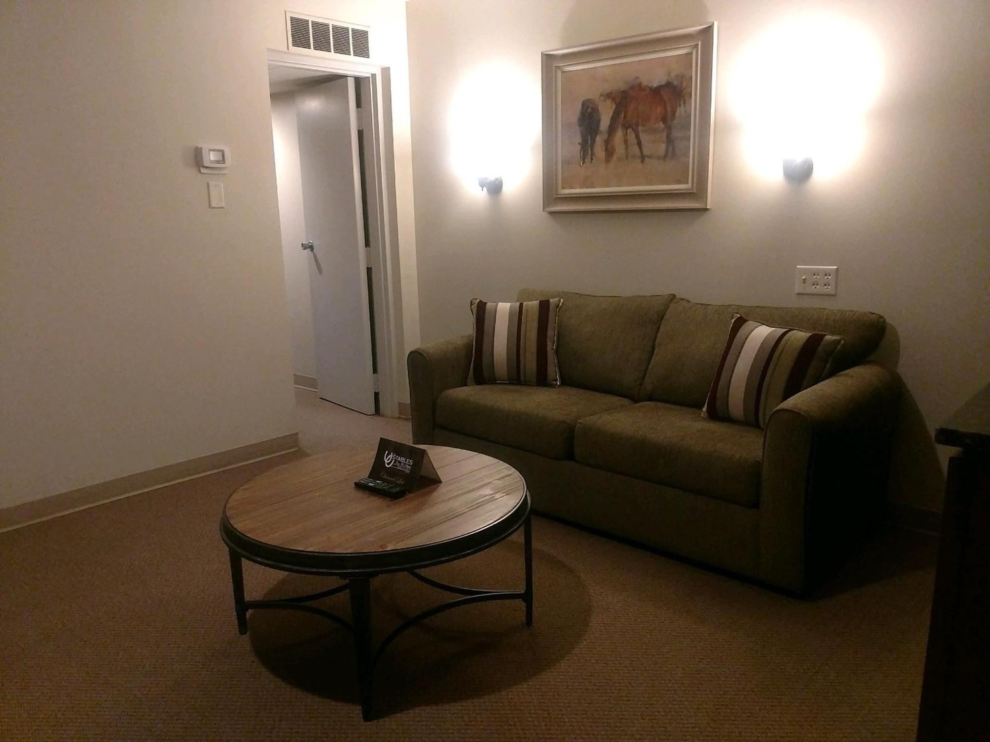 The Stables Inn & Suites Salem 外观 照片
