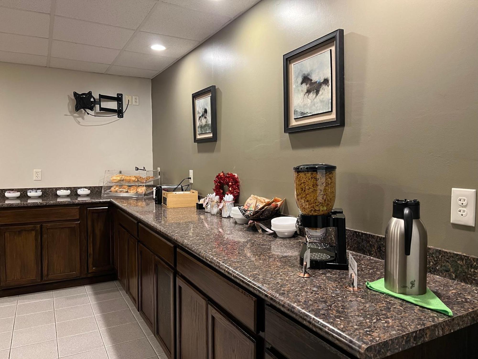 The Stables Inn & Suites Salem 外观 照片
